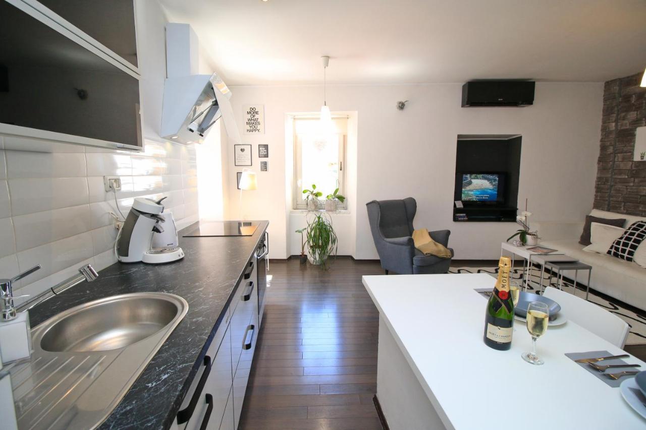 Carrera Corner Apartment Rovinj Ngoại thất bức ảnh